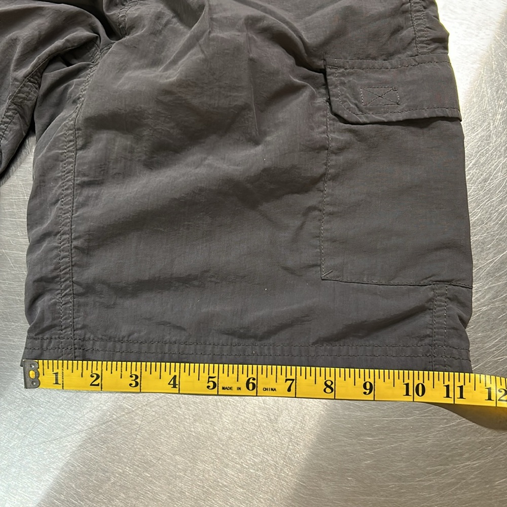Orvis Classic Collection cargo shorts.  32 - Picture 16 of 16